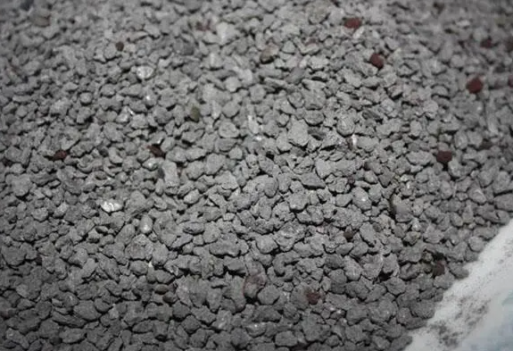 还原铁生产厂家：海绵铁的特点及用途